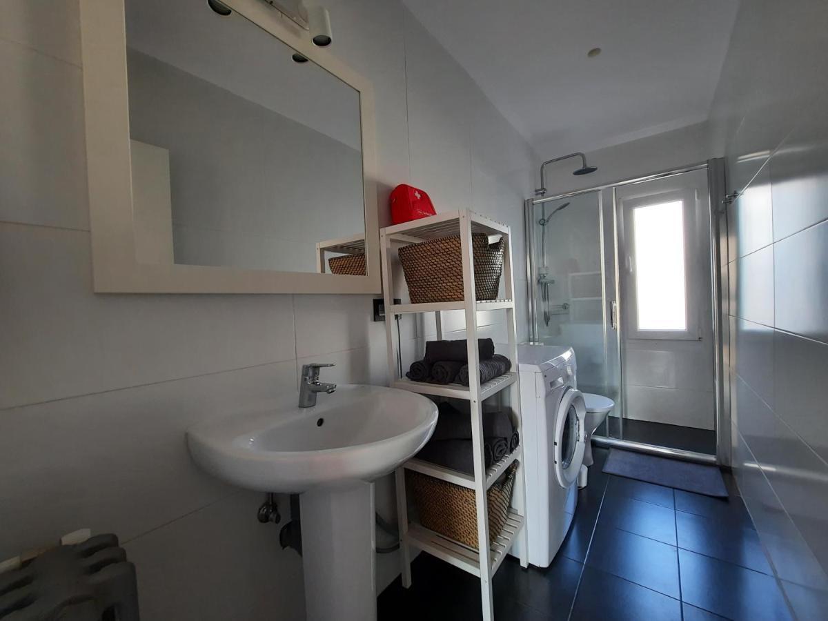 Apartamento Centro Gijon Con Wifi Gratis Y Parking Publico Proximo Incluido Exteriör bild