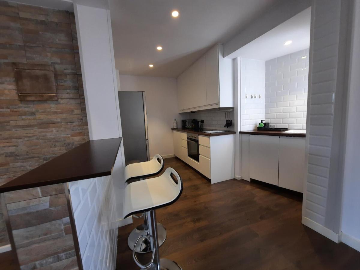 Apartamento Centro Gijon Con Wifi Gratis Y Parking Publico Proximo Incluido Exteriör bild