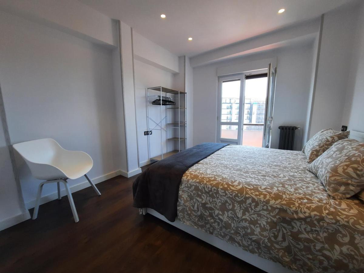 Apartamento Centro Gijon Con Wifi Gratis Y Parking Publico Proximo Incluido Exteriör bild